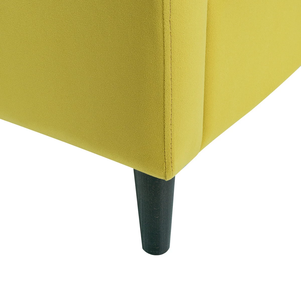 Кресло Leset Хилтон (Импэкс). Цвет обивки: V28 желтый; Цвет ножек: Венге